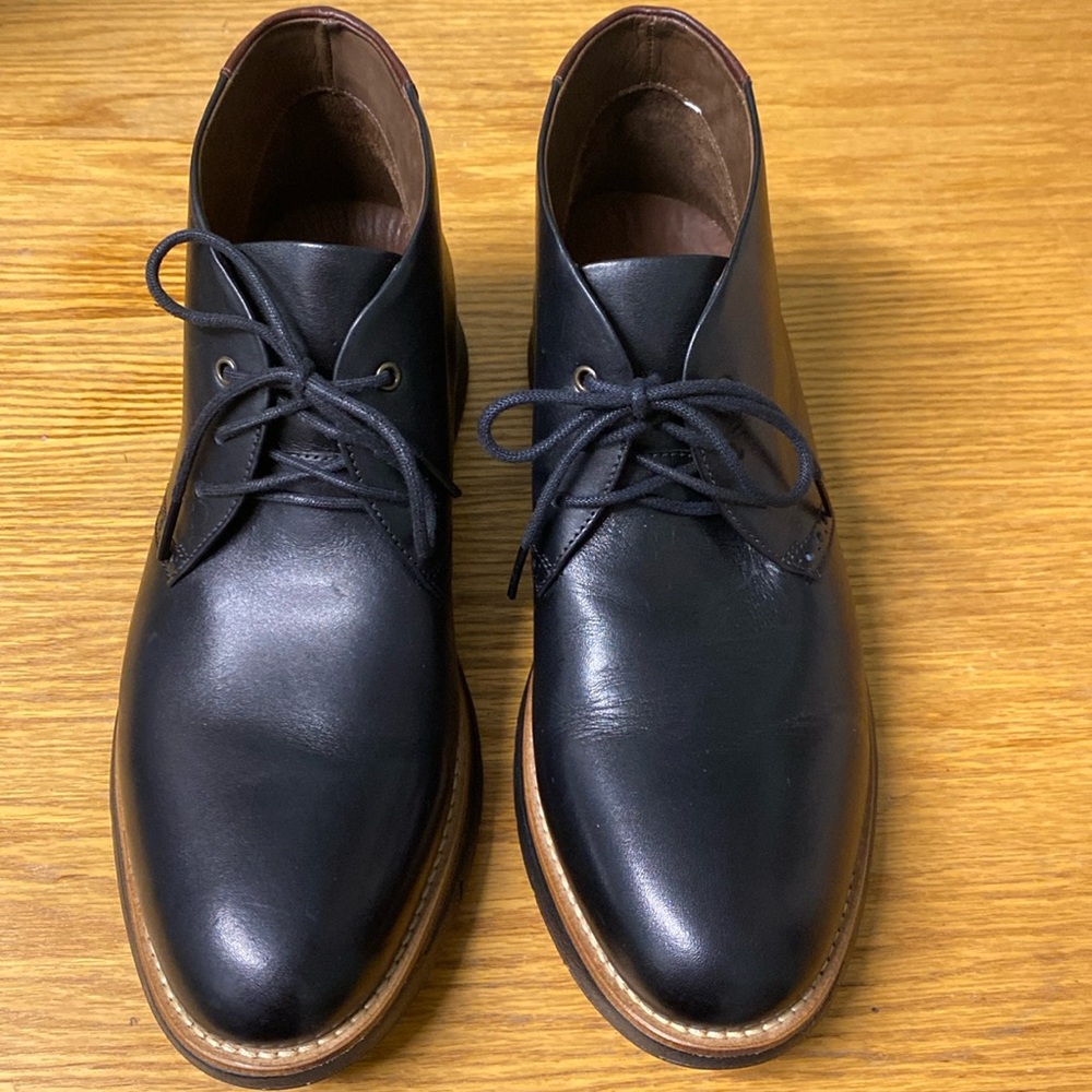 Johnston & Murphy Black Chukka Boots